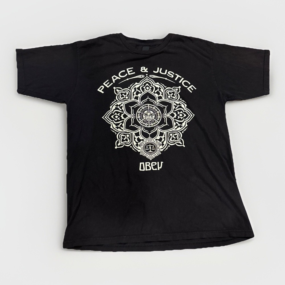 Y2K Obey Peace & Justice Everywhere T-Shirt Size L  Streetwear Skateboarding Art